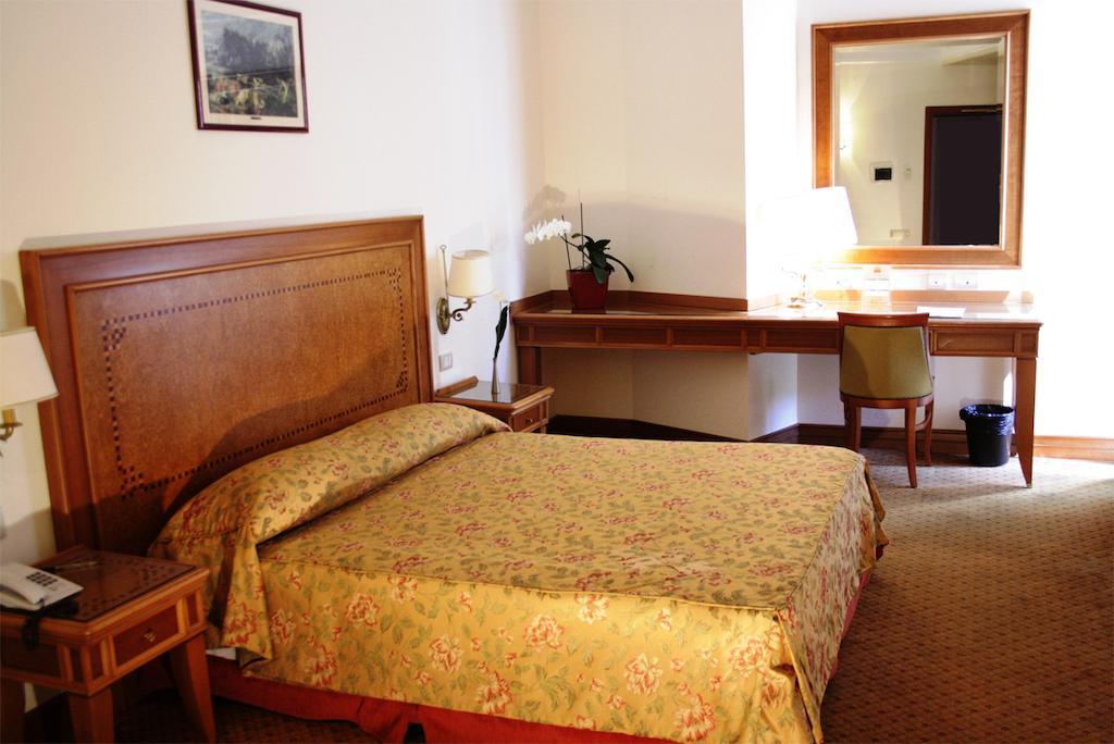 Sunrise Hotel Rome Luaran gambar